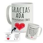Taza Profesor Personalizada con Frase "Gracias por enseñarnos con el Corazón" con Nombres y Curso