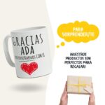 Taza Profesor Personalizada con Frase "Gracias por enseñarnos con el Corazón" con Nombres y Curso - Imagen 4