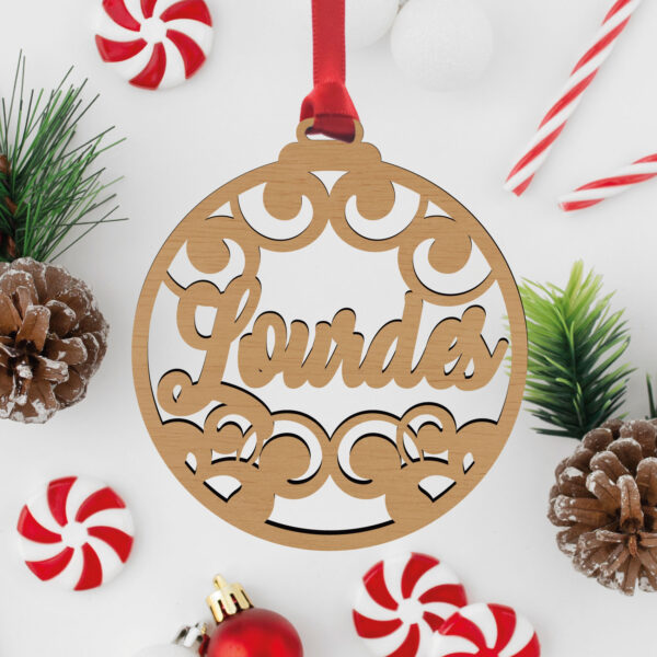 Bola de Navidad Personalizada con Nombre de Madera con Cenefa Circular