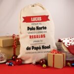Saco de regalos de Navidad Personalizado con nombre. Con cordón ajustable. Diseño Polo Norte