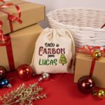 Saco para carbón de Navidad Personalizado con nombre. Bolsa de tela para carbón personalizable. Diseño Árbol