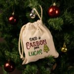 Saco para carbón de Navidad Personalizado con nombre. Bolsa de tela para carbón personalizable. Diseño Árbol - Imagen 5