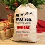 Saco de regalos de Navidad Personalizado con nombre. Con cordón ajustable. Diseño Papá Noel Renos - Imagen 5