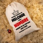 Saco de regalos de Navidad Personalizado con nombre. Con cordón ajustable. Diseño Entrega Melchor - Imagen 4