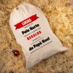 Saco de regalos de Navidad Personalizado con nombre. Con cordón ajustable. Diseño Polo Norte - Imagen 4