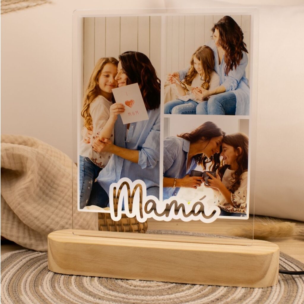 Personalizada Mamá con fotos y base de madera.